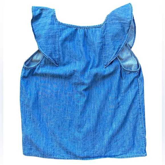 Old Navy Women’s Denim Sleeveless V-Neck Ruffle Neckline Button Front Top Size L - Picture 2 of 8
